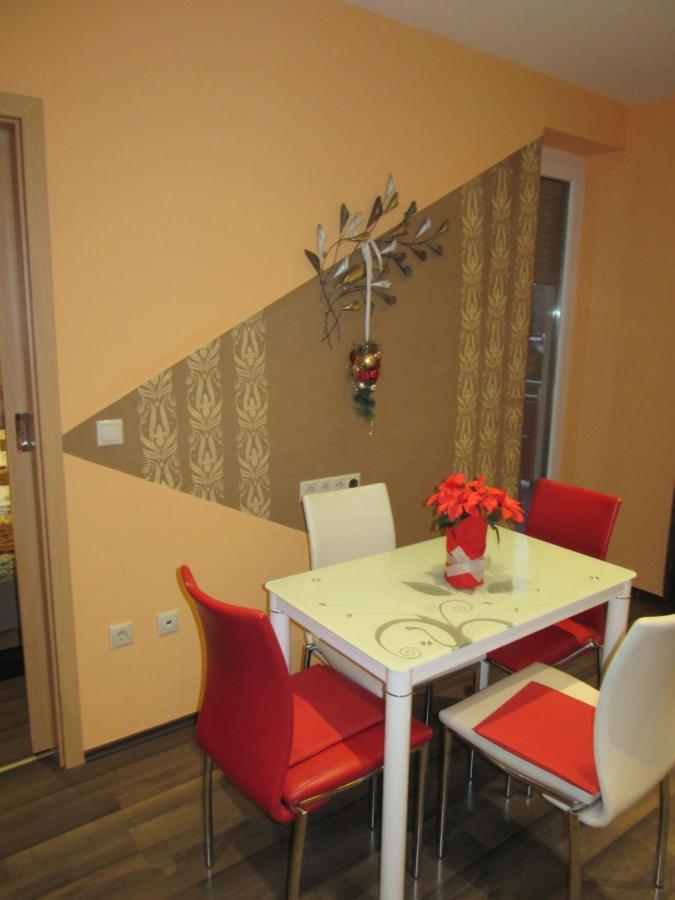 Zafir Sziget Apartman ชาร์วาร์ ภายนอก รูปภาพ