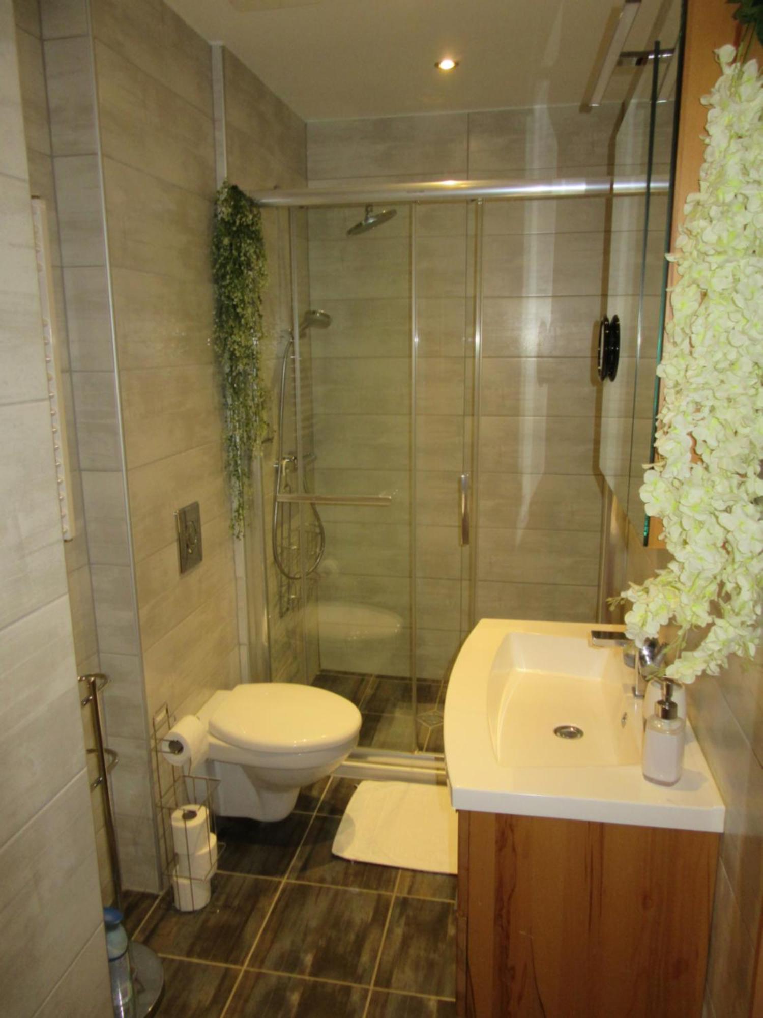 Zafir Sziget Apartman ชาร์วาร์ ภายนอก รูปภาพ